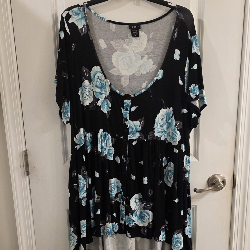 Torrid Floral Black and Blue Dress Top